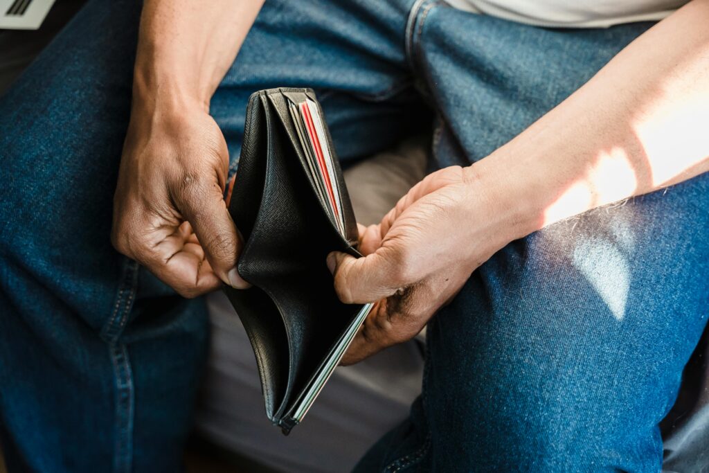 Latest Personal Finance Trends Impacting Your Wallet in 2025
