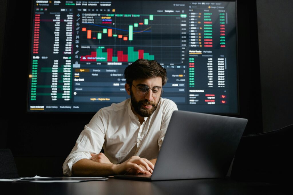 Global Bank Stocks Plunge Amid Mounting Recession Fears